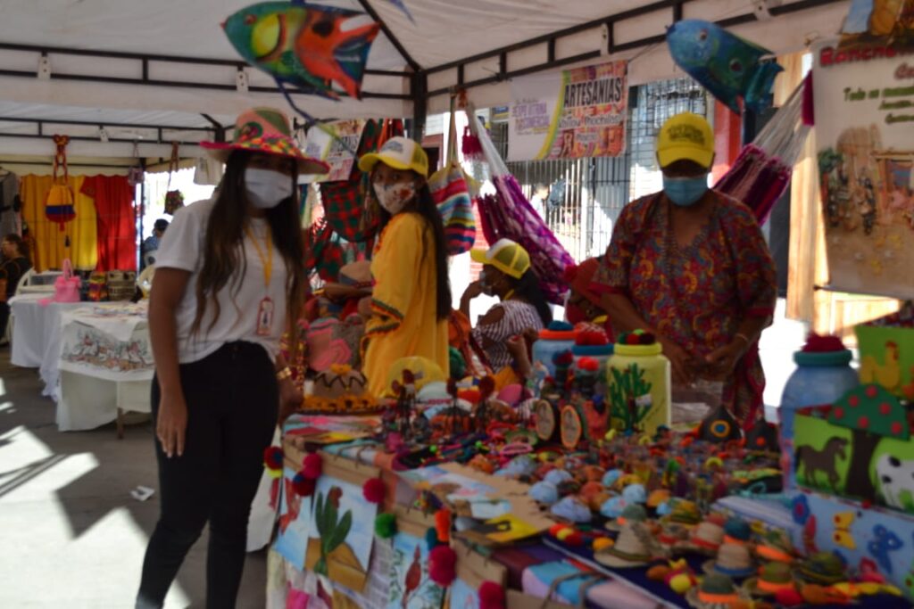 Artesanos, agricultores y emprendedores se dan cita en la primera Feria Multisectorial de Maicao 29 Artesanos, agricultores y emprendedores se dan cita en la primera Feria Multisectorial de Maicao - Noticias de Colombia
